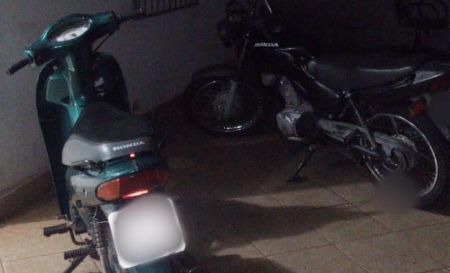 PM recupera duas motocicletas furtadas em Londrina, no Norte do estado PM recupera duas motocicletas furtadas em Londrina, no Norte do estado