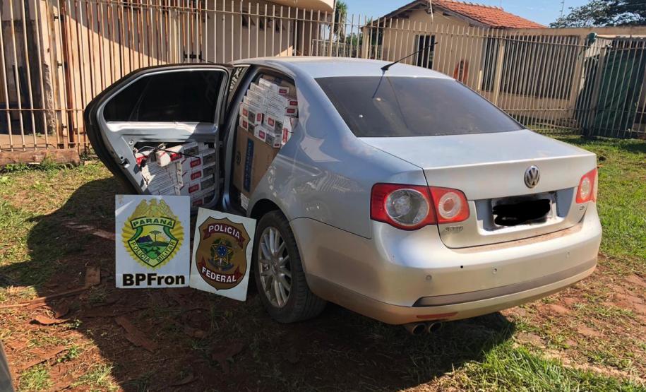 Policiamento do BPFron surpreende grupos em regiões da fronteira do estado e mais de 80 caixas de cigarro são apreendidas Policiamento do BPFron surpreende grupos em regiões da fronteira do estado e mais de 80 caixas de cigarro são apreendidas