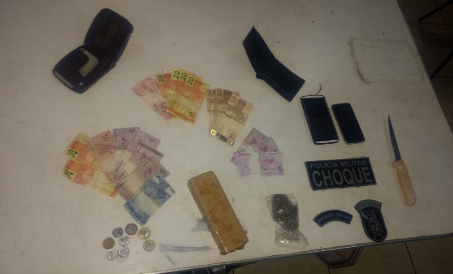 Em ações separadas, quatro pessoas são encaminhadas por tráfico de drogas em Cascavel (PR) Em ações separadas, quatro pessoas são encaminhadas por tráfico de drogas em Cascavel (PR)