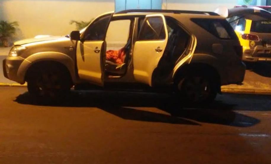 No Sudoeste do PR, insistência e habilidade de equipes policiais durante acompanhamento tático resulta na apreensão de veículo roubado