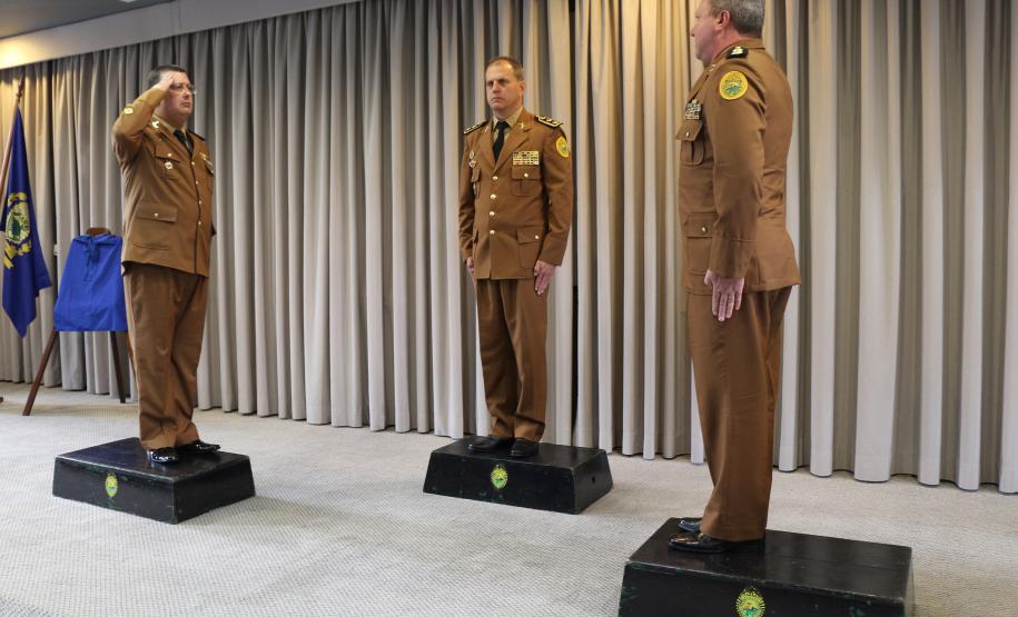 Diretoria de Finanças da PM recebe novo diretor durante solenidade em Curitiba