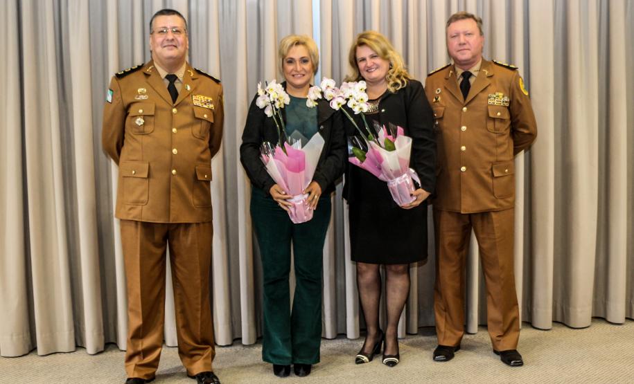 Curitiba, 30 de julho de 2019.  Passagem de Comando Diretoria de Finanças. Foto: Cel. Mauricio, Cel Rothenburg e Esposas.