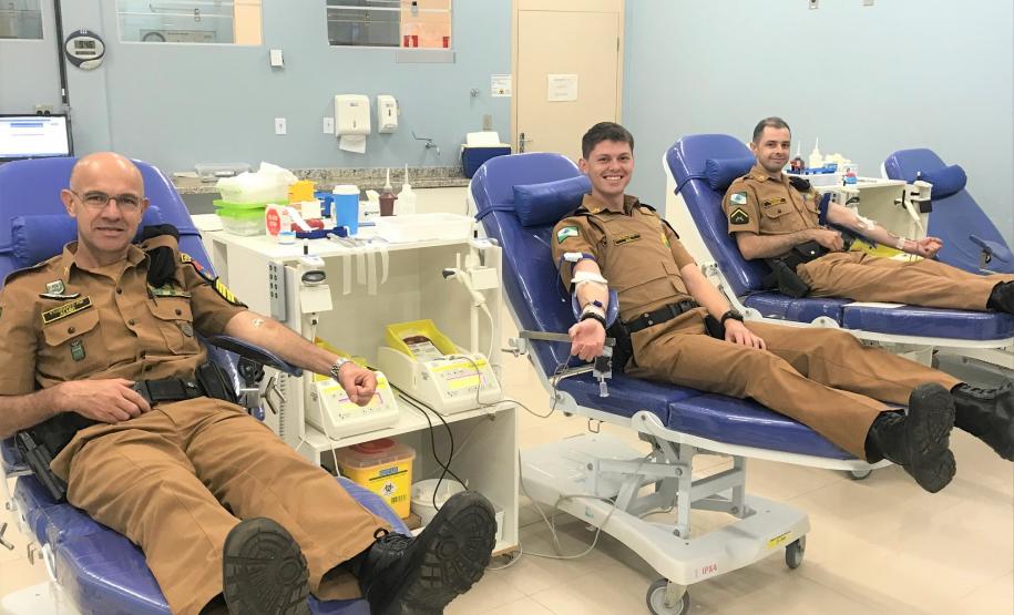 Em menos de dois dias, 13 policiais militares aderem à campanha de doação de sangue do 7º BPM no Noroeste do estado