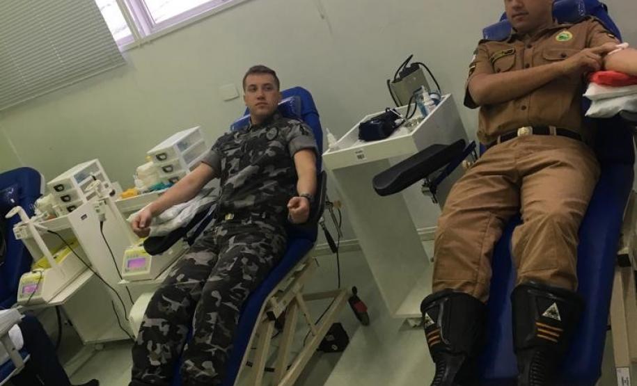 Militares estaduais de Ponta Grossa (PR) doam sangue em comemoração aos 165 anos da Corporação Militares estaduais de Ponta Grossa (PR) doam sangue em comemoração aos 165 anos da Corporação