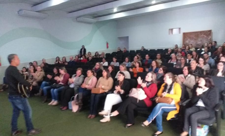 Profissionais da educação participam do II Encontro de Capacitação realizado pela 3ª CIPM no Noroeste do estado Profissionais da educação participam do II Encontro de Capacitação realizado pela 3ª CIPM no Noroeste do estado