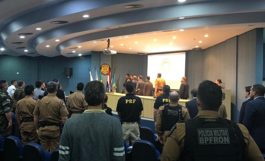 Comandante-Geral da PM reforça integração com órgãos de segurança durante reunião do Gabinete de Gestão Integrada de Fronteira, em Foz do Iguaçu Comandante-Geral da PM reforça integração com órgãos de segurança durante reunião do Gabinete de Gestão Integrada de Fronteira, em Foz do Iguaçu